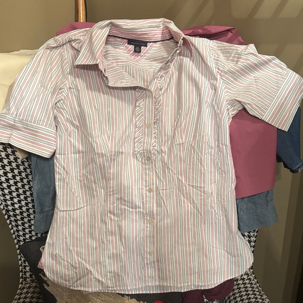 Classic Striped Short-Sleeve Button Shirt - Pink/White